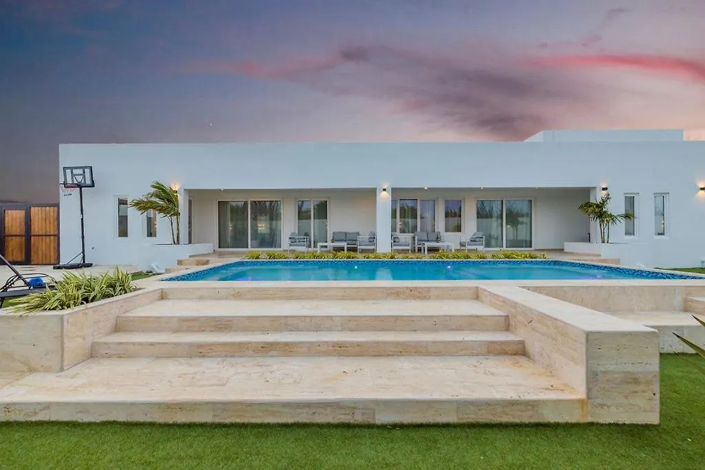 Stunning 6-Bedroom Villa In Aruba Palm Beach Aruba