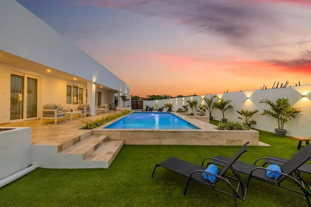 Stunning 6-Bedroom Villa In Aruba Palm Beach 0*,